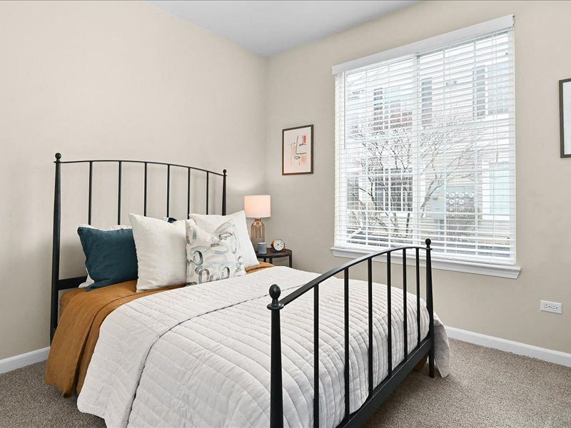 Farmington Lakes Apartments Image 18